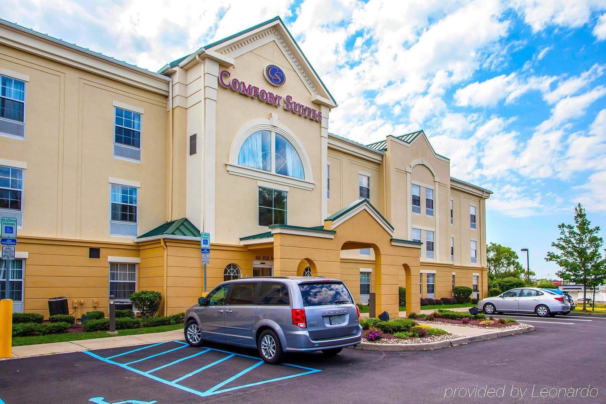 Comfort Suites East Brunswick - South River Exterior foto